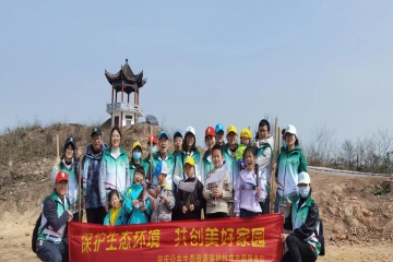 春风新雨后   植树正当时 ——湿地生态；た破罩驹刚呓小3.12”义务植树活动
