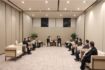 市领导与bevictor伟德集团AAAC公司日方总经理举行会见