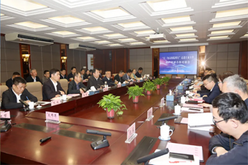 招才引智高校行，推动城市人才双向奔赴 ——我司应邀参加市人社“招才引智江南大学高校行”活动 